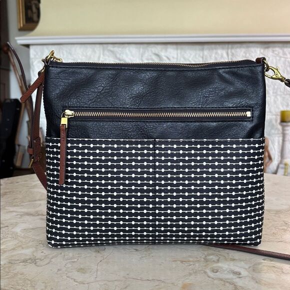 Fossil Fiona Vegan Leather Printed Large Crossbody Bag - Black/White - Picture 4 of 16